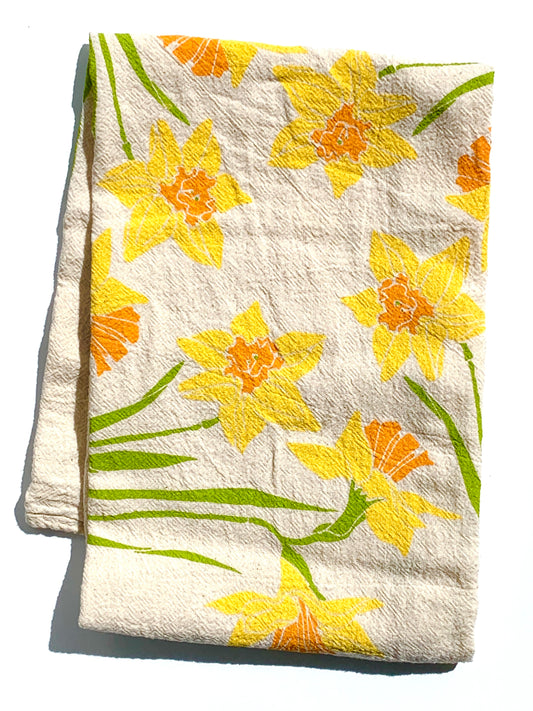 flour sack cotton tea towel with yellow daffodil flower print