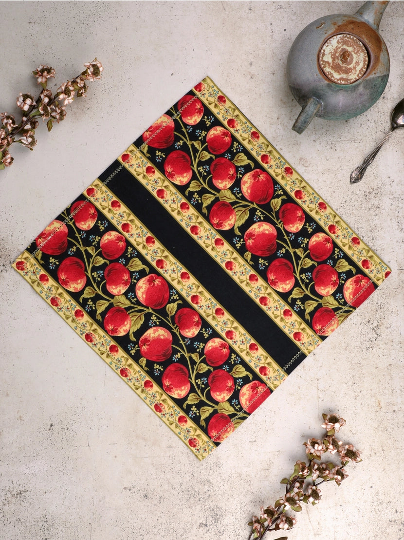 Apple Luncheon Napkin Set of 4 -Black-15x15