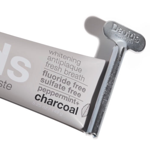 Davids Natural Toothpaste - Charcoal + Peppermint